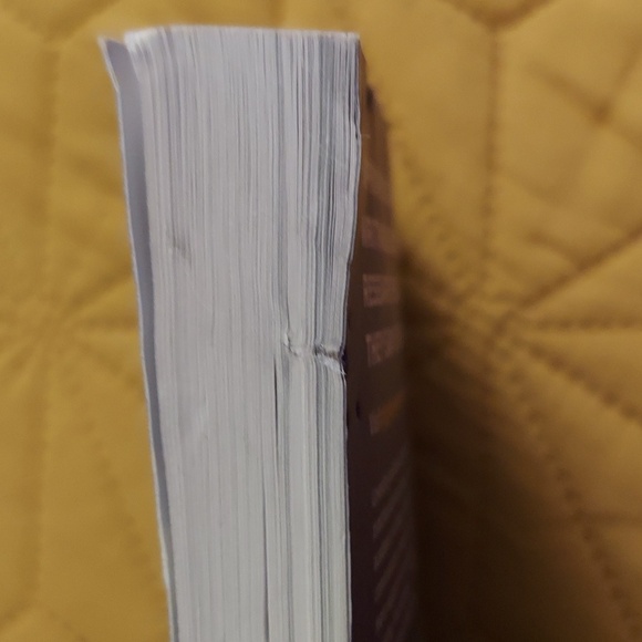 They Say I Say by Gerald Graff and Cathy Birkenstein - Picture 5 of 5